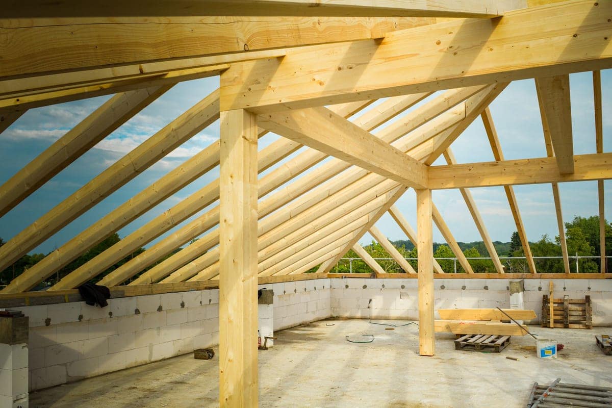 Orditura in legno di una nuova copertura, prima della posa del manto